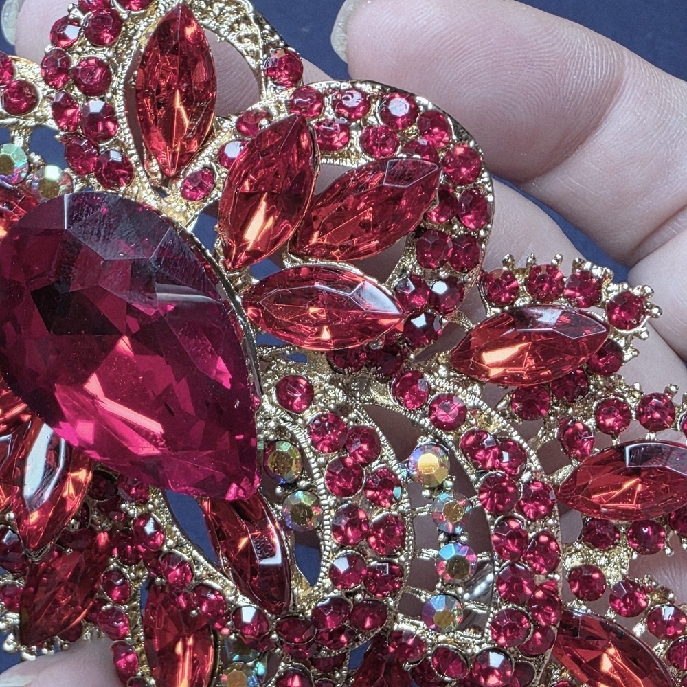 Vintage Style Red Crystal Gold Tone Brooch Pendant Large Statement 541 - Picture 10 of 13